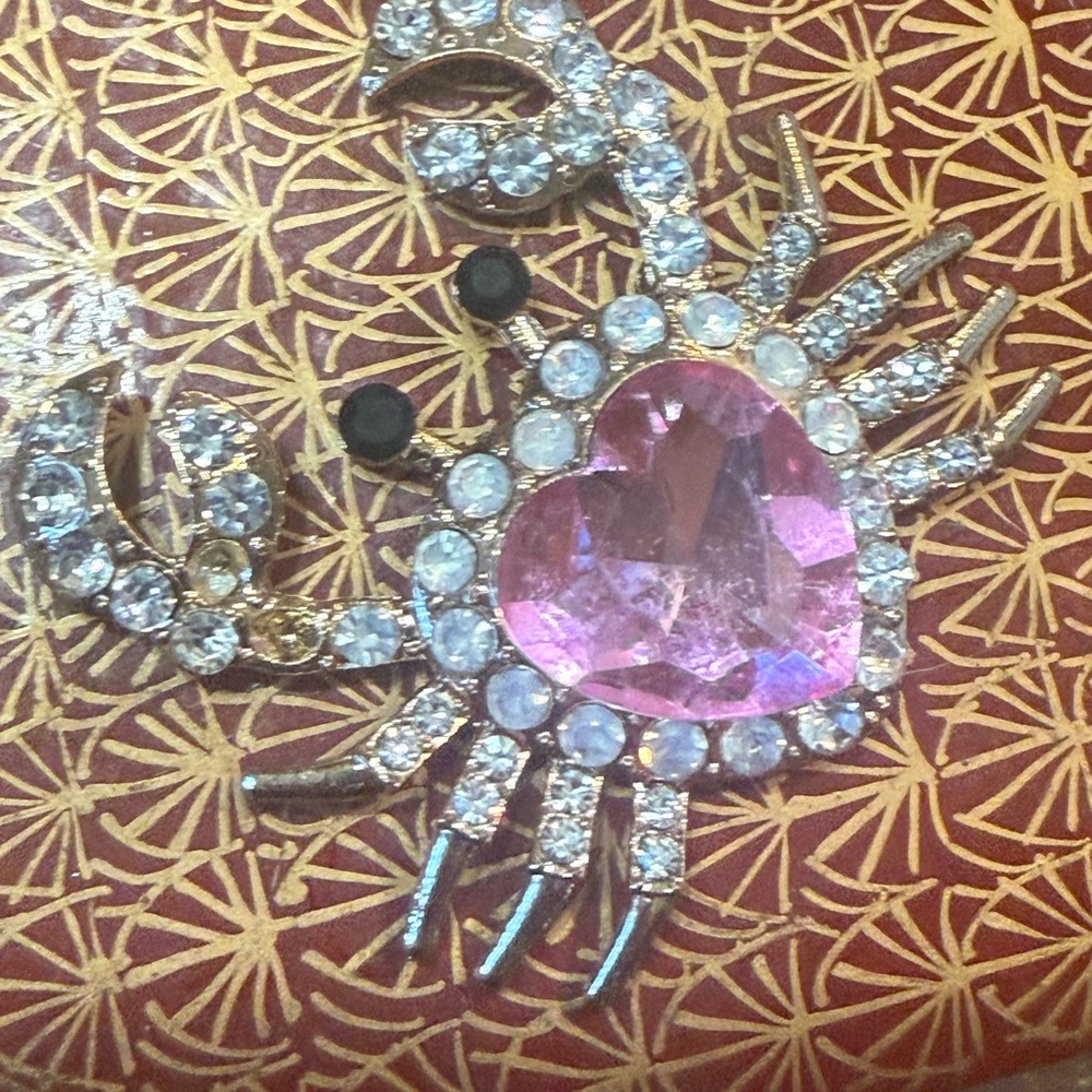 NWOT Pink Crystal Crab Keychain - Picture 2 of 6
